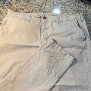 American Eagle Outfitters Light Khaki Chinos
